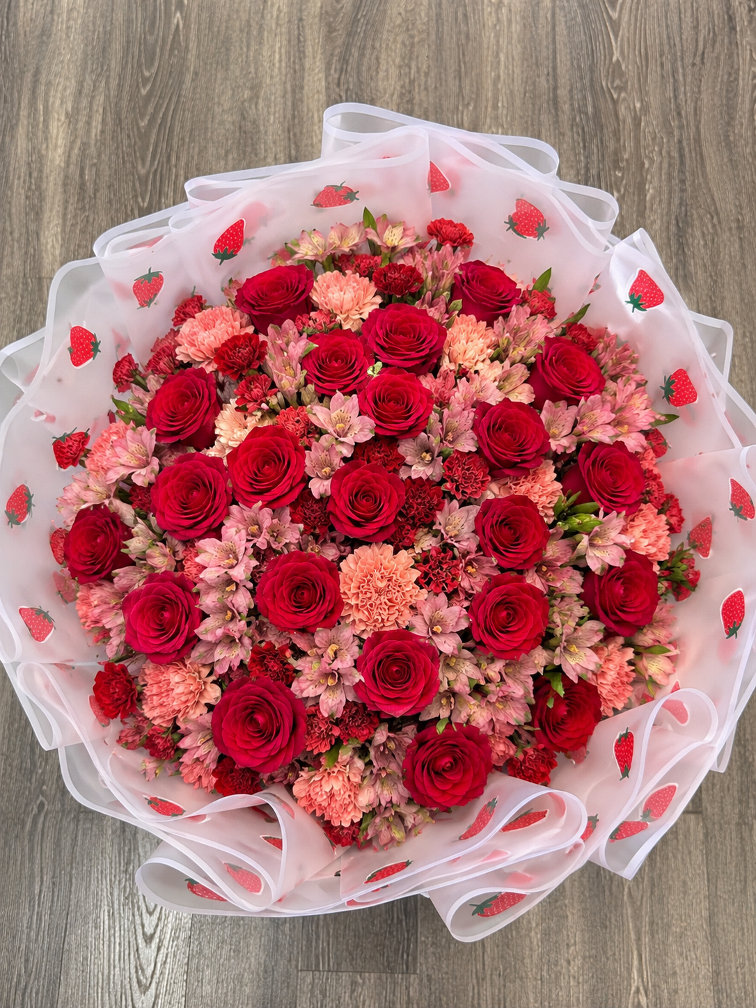 Strawberry Kiss Bouquet